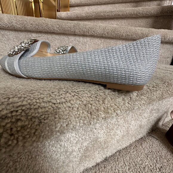 The Badgley Mischka Silver Flats Size10 - Picture 6 of 7